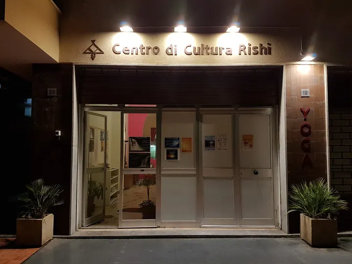 Centro di Cultura Rishi — Yoga a VIII Circoscrizione, Palermo