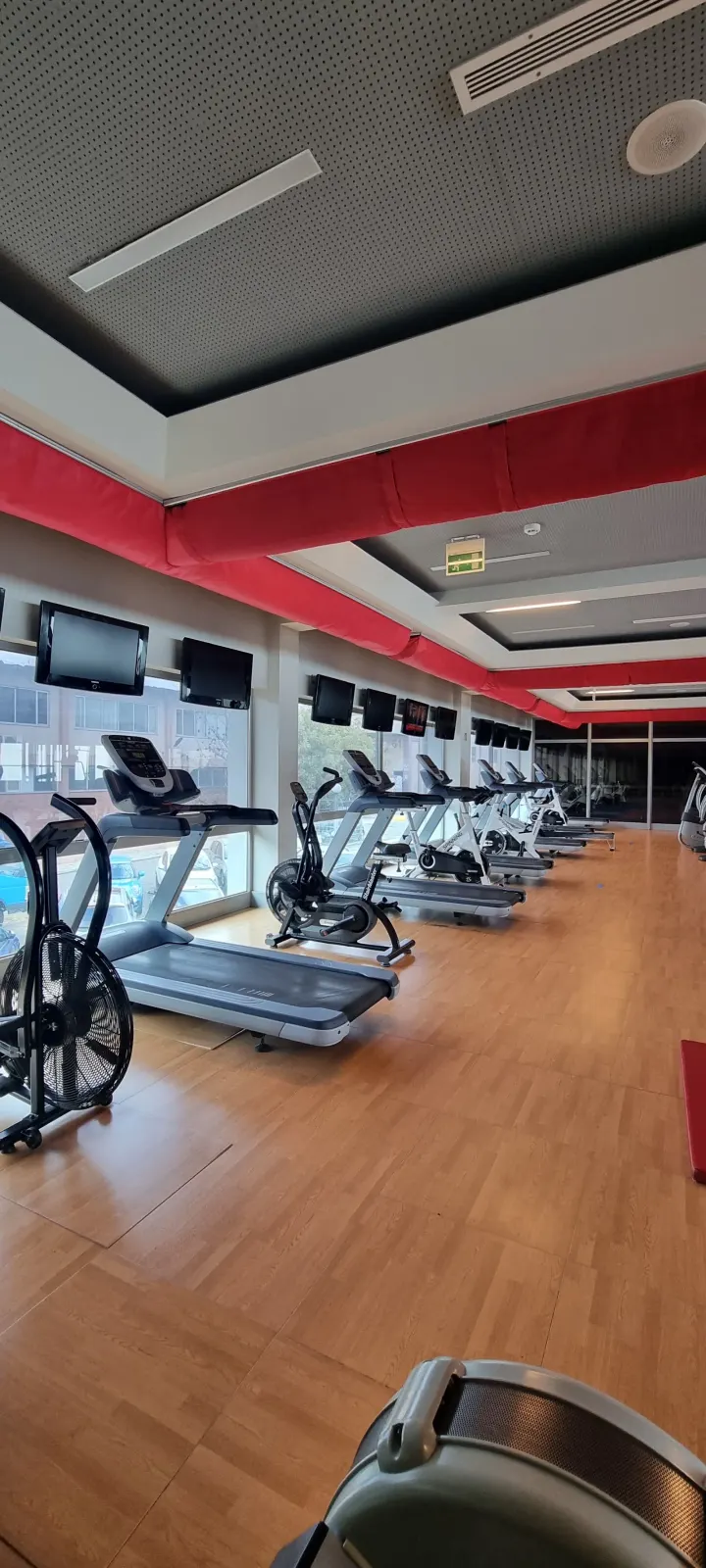 SkyFitness — ginásio-studio em Lisboa — 2