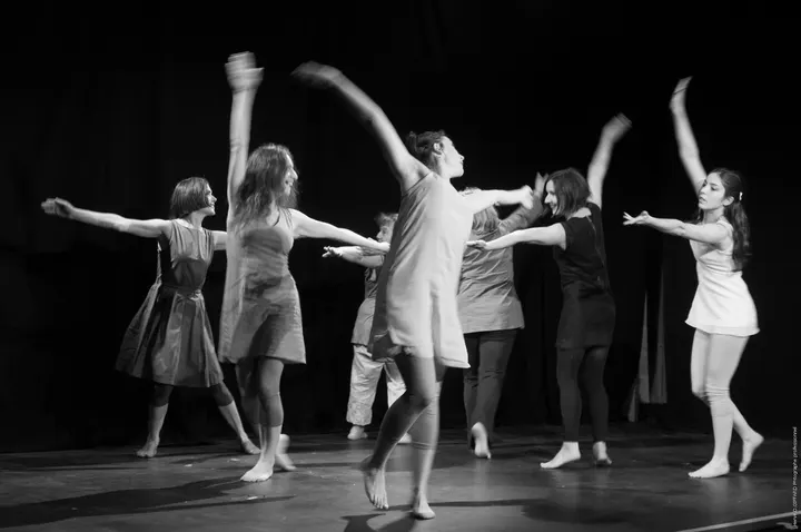 Danse Nu-pied — danse-studio à Quartier de Charonne, Paris — 2