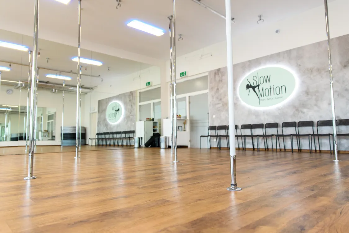 Slow Motion — pole fitness-studio in Griesheim — 3