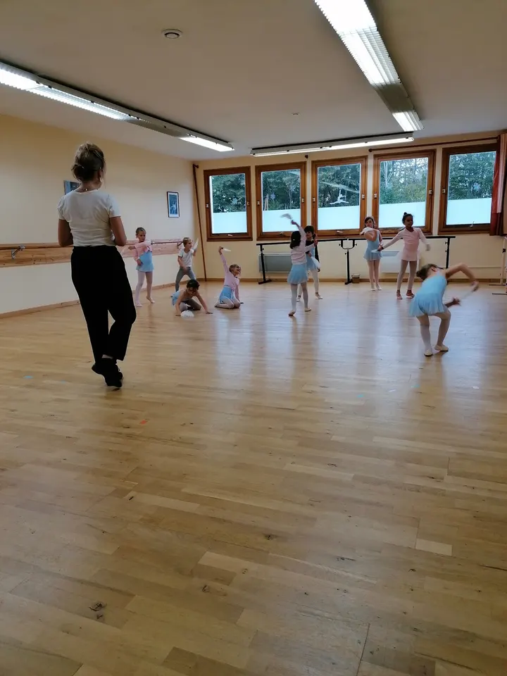 Arabesque — danse-studio à Bernay — 2