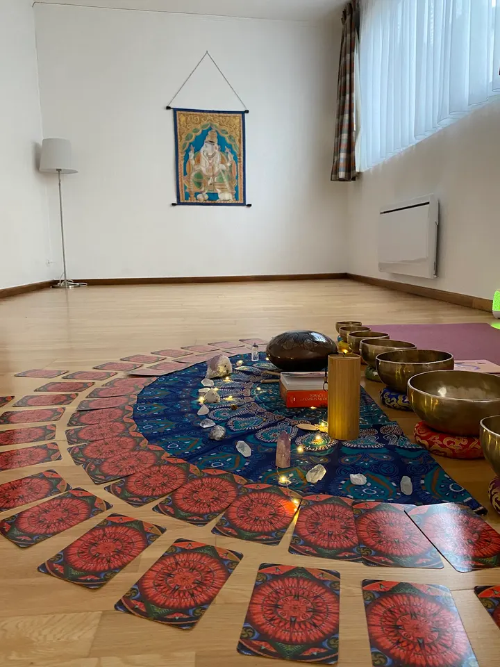 Vedanā Yoga - Reims & Chigny-les-roses — Yoga à Quartier Centre Ville, Reims