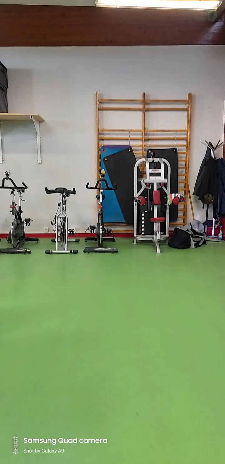 Centre Sportif Louis Thevenet — salle de fitness-studio à Clermont-Ferrand — 5