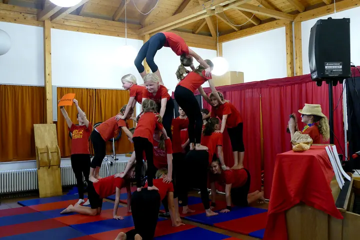Zirkus Mega Spinati — turnen-studio in Brötzingen, Pforzheim — 3