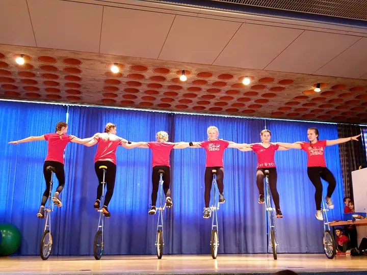 Zirkus Mega Spinati — turnen-studio in Pforzheim — 3