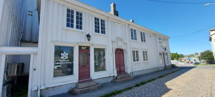 Colombine — Yoga i Kirklandet, Kristiansund