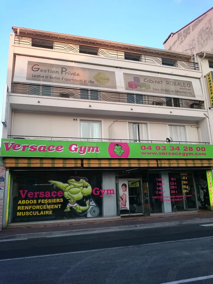 Versace Gym Antibes — Salle de fitness à Juan-les-Pins, Antibes