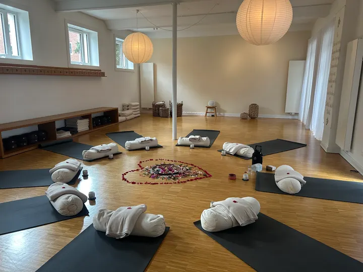 Yoga im Hof Studio — yoga-studio in Barmbek-Süd, Hamburg — 3