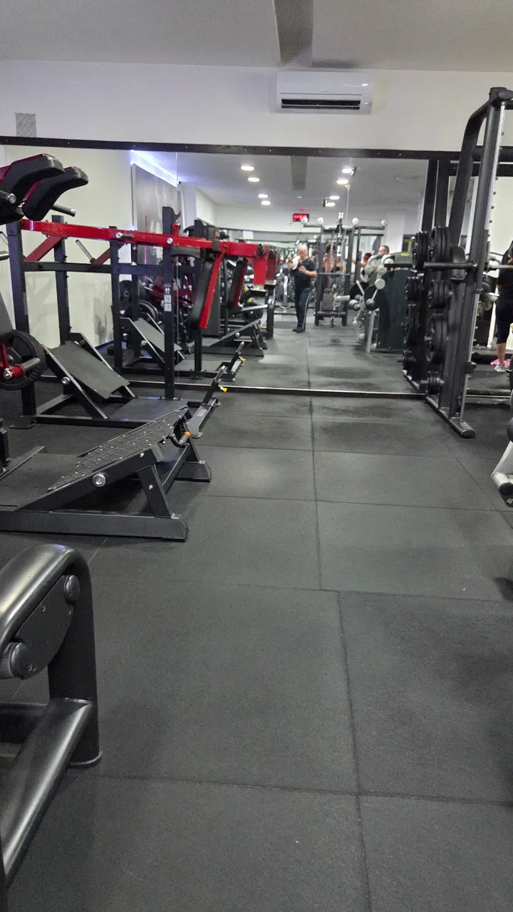 Metropolis Fitness Center — palestre-studio a Marcianise — 5