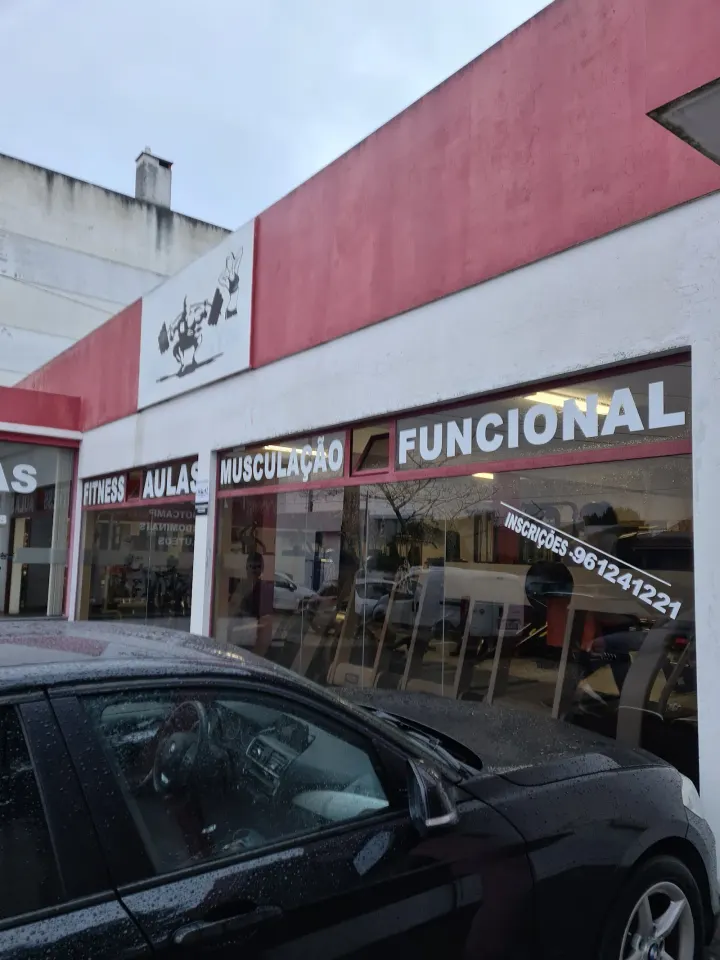 TopGym — ginásio-studio em Salgueiro, Marinha Grande — 2