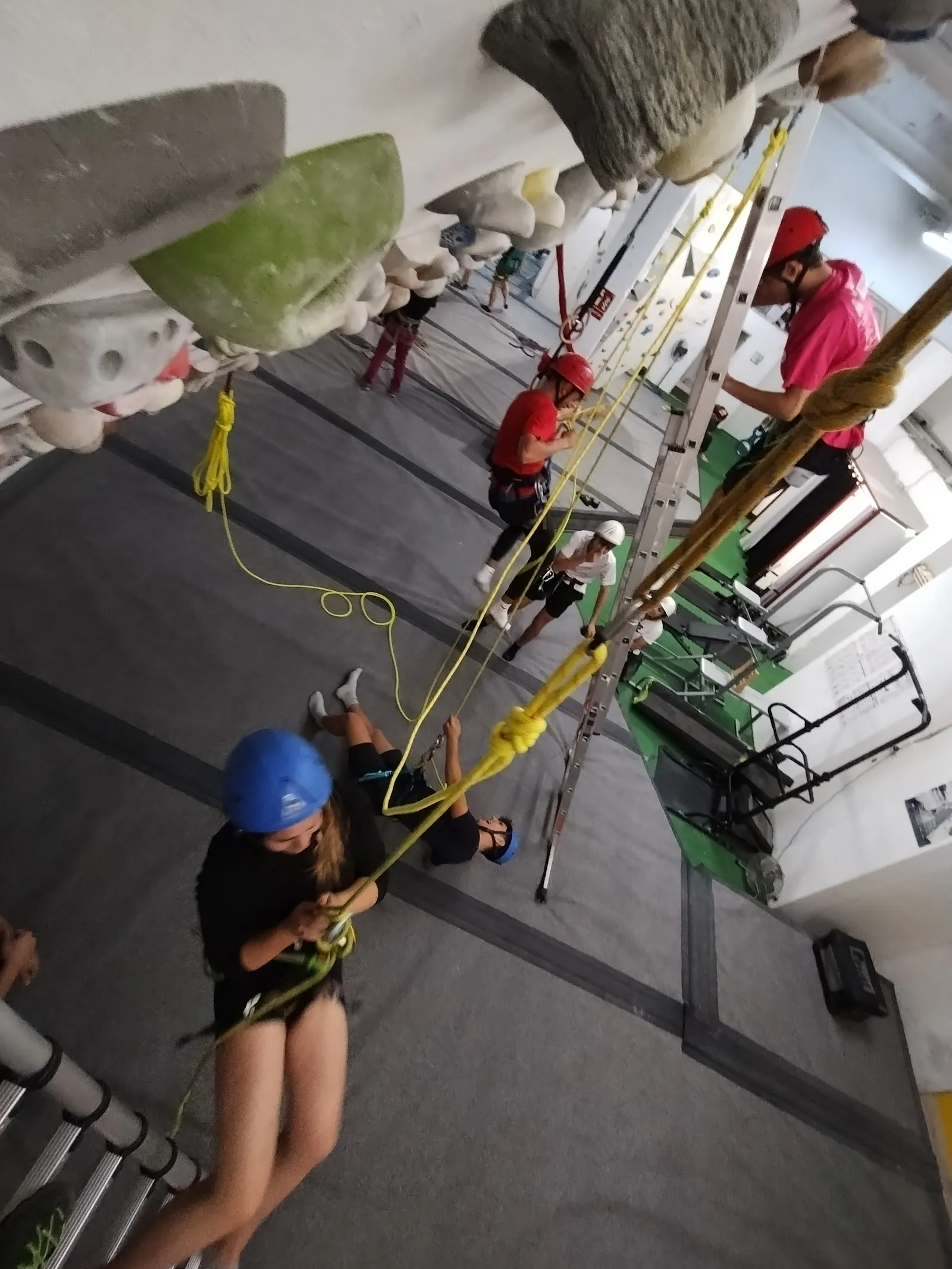 9a Poblenou Climbing Rocódromo Barcelona — escalada-studio en Barcelona — 4