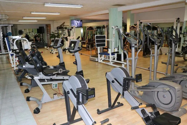 World Gym Center — salle de fitness-studio à Saint-Sylvestre, Nice — 3