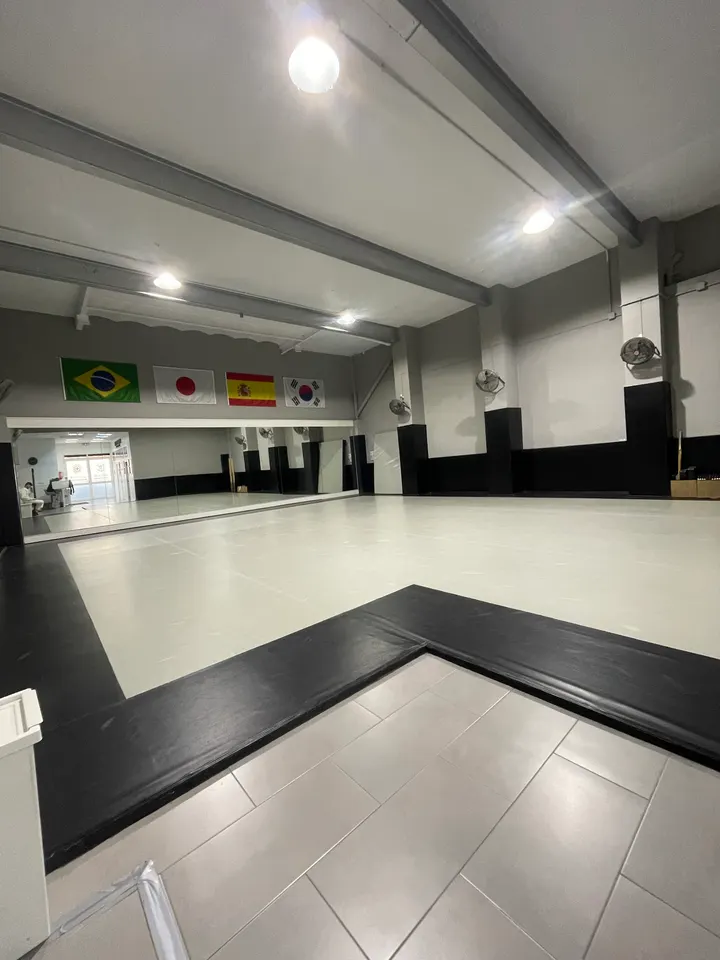 International Martial Arts Academy — artes marciales-studio en Sevilla — 3
