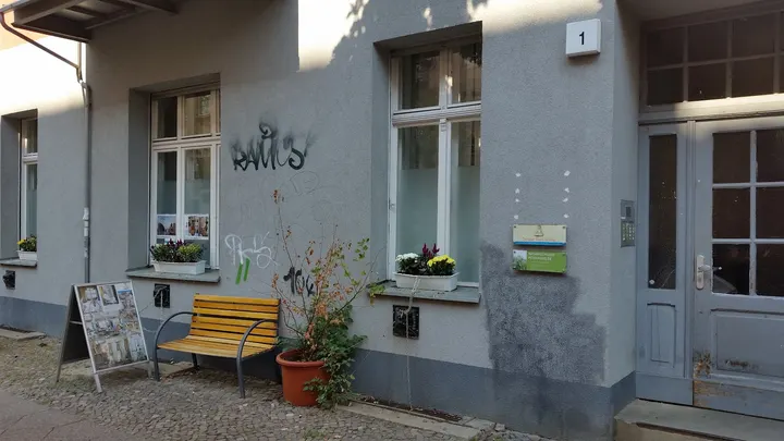 Iyengar Yoga Schule — Yoga in Prenzlauer Berg, Berlin