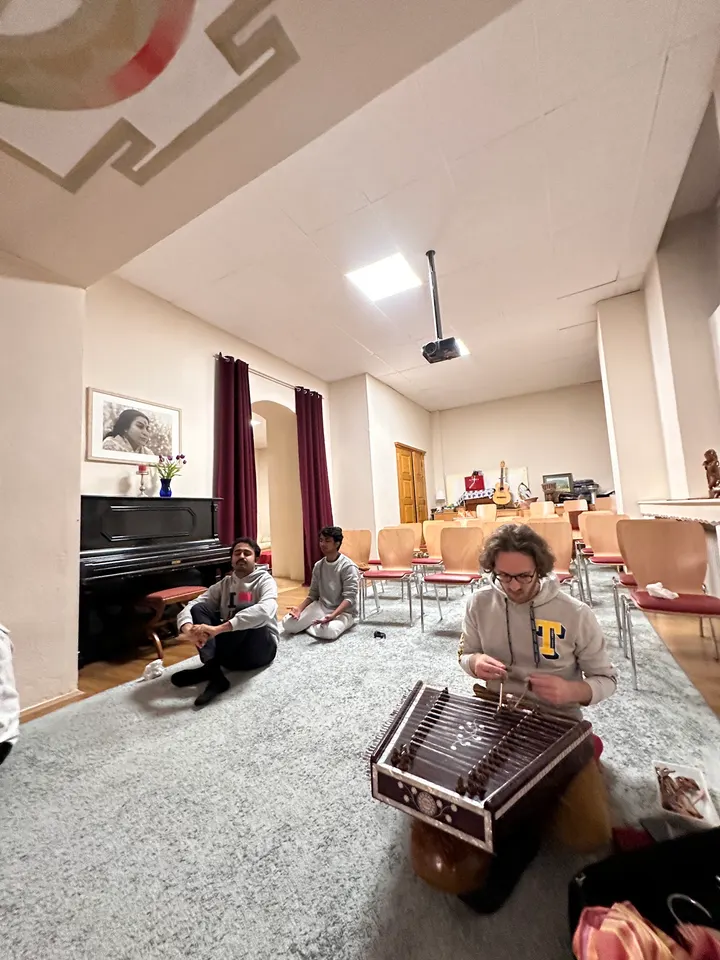 Sahaja Yoga Meditation 🪷 — yoga-studio in München — 5
