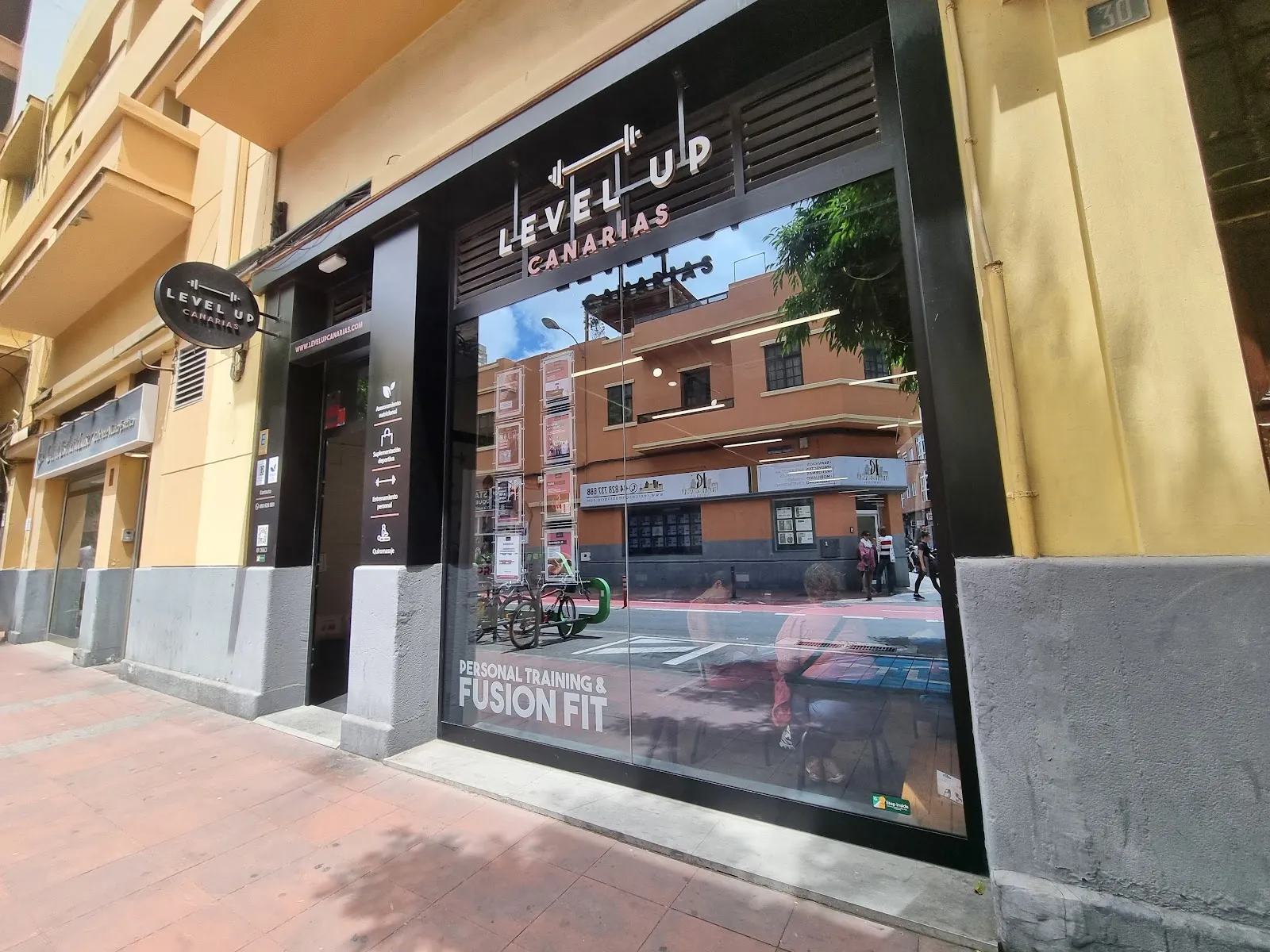 Level up Canarias — entrenamiento personal-studio en Puerto, Las Palmas de Gran Canaria — 3