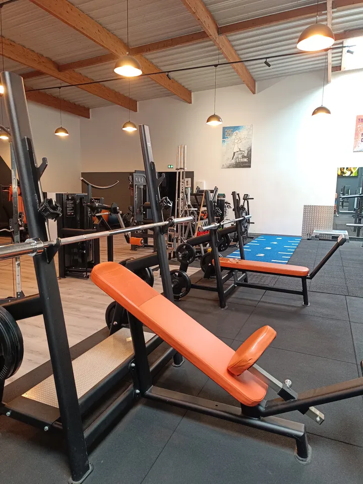 West Gym — salle de fitness-studio à Pressec, Jardres — 3