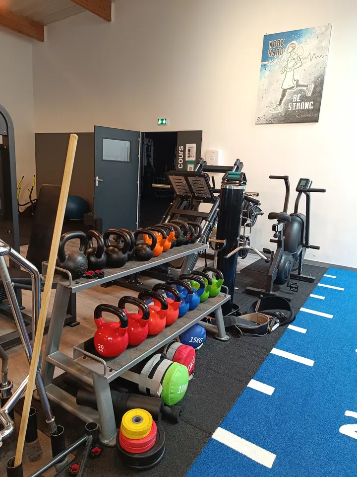West Gym — salle de fitness-studio à Jardres — 4