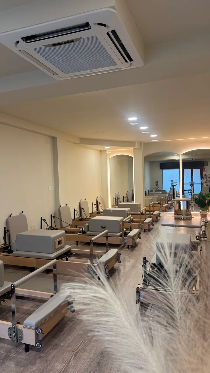 Hara Pilates Studio Reformer — Reformer Pilates en El Tomillar, Málaga