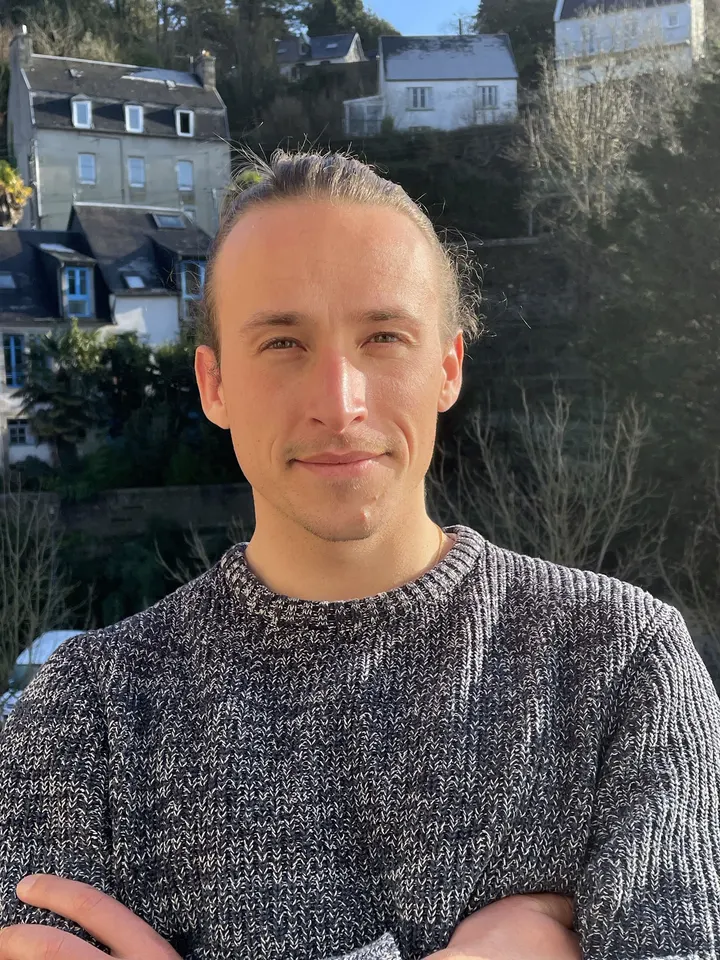 Loïc Alemany — Yoga au Petit Launay, Morlaix