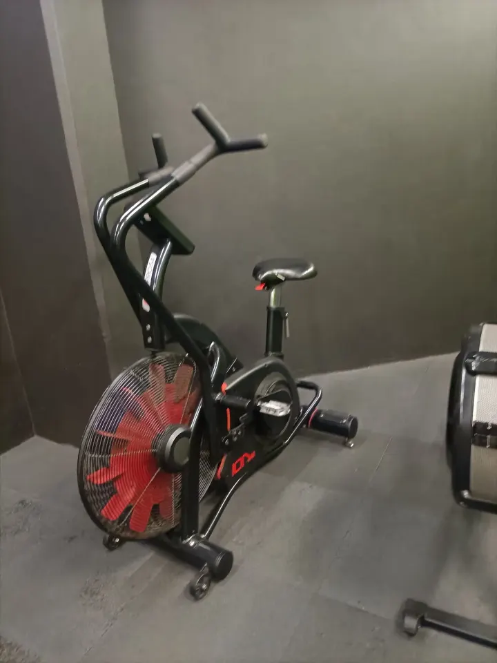Ginásio FIT PLUS — ginásio-studio em Angra do Heroísmo — 2