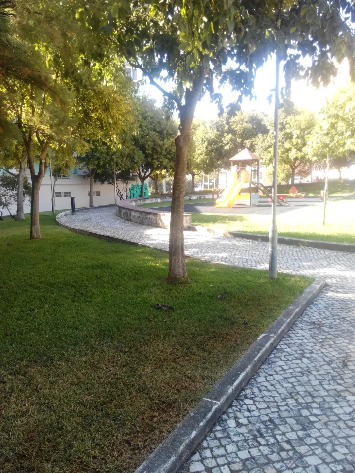 Defesa Pessoal KG — artes marciais-studio em Cova da Piedade, Lisboa — 2