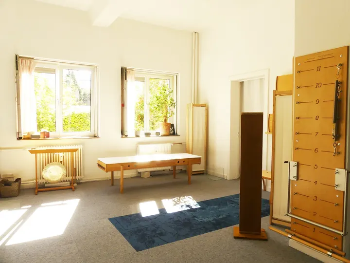 SOMASONA® Pilates, Spiraldynamik® und Klangarbeit — pilates-studio in St. Georg, Hamburg — 3