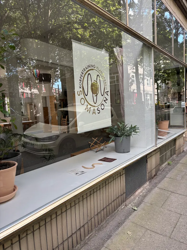 SOMASONA® Pilates, Spiraldynamik® und Klangarbeit — Pilates in St. Georg, Hamburg