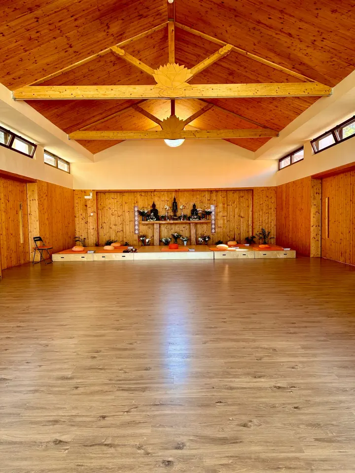 Mosteiro Budista Sumedharama — meditação-studio em Fonte Boa dos Nabos, Ericeira — 2