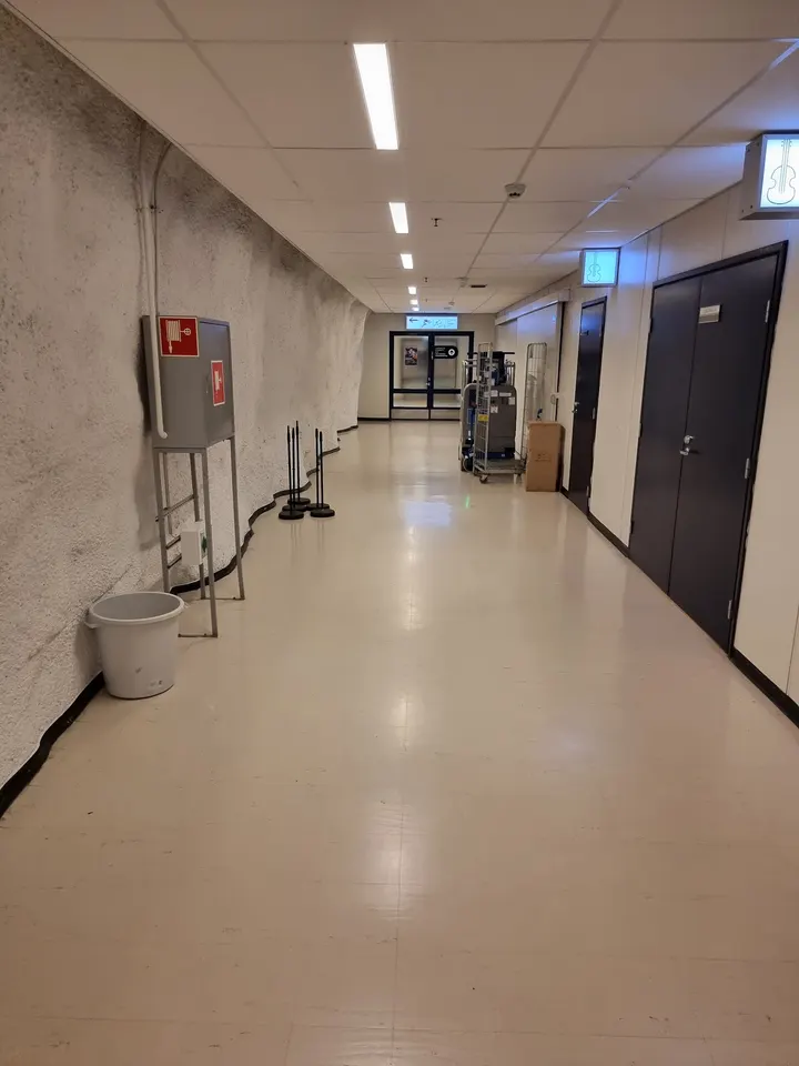 Kannusillanmäen väestönsuoja / Kuntosali 1 — fitnessstudio – Espoo — 3