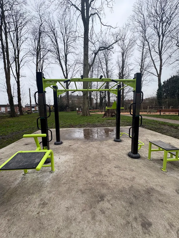 Parc Fitness & Street Workout plein air — salle de fitness-studio à Lille — 3