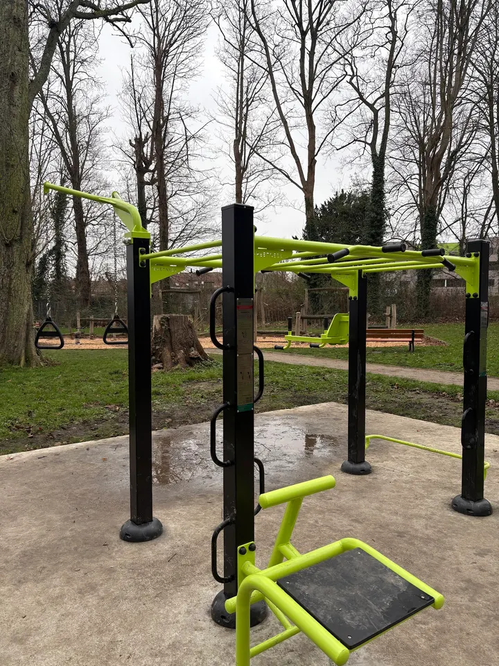 Parc Fitness & Street Workout plein air — Salle de fitness à Lille