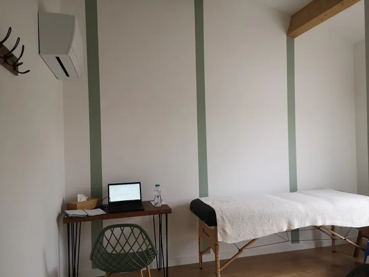 Florine Profili All. du Joli Bois — yoga-studio à Bordeaux — 4