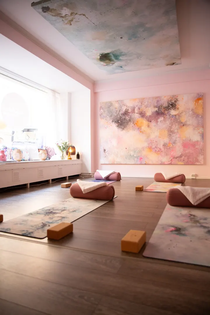 Joogaholiaa - holistic being — jooga-studio – Ullanlinna, Helsinki — 2