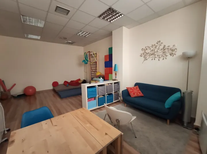 Centro Laskurain Pamplona — entrenamiento personal-studio en Milagrosa-Arrosadia, Pamplona — 2
