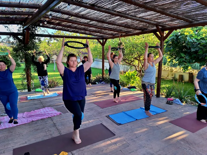 Klara Uhlemann Ayurvedamassage für die Frau / Pilates & Yoga — yoga-studio in Düsseldorf — 3