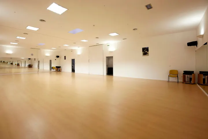 Academia Gindança — dança-studio em Antas, Vila Nova de Famalicão — 2