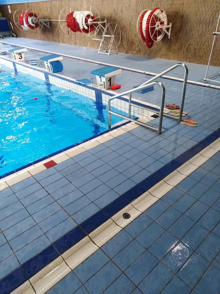 Piscine Henry de Montherlant — Studio à Paris 16e Arrondissement, Paris