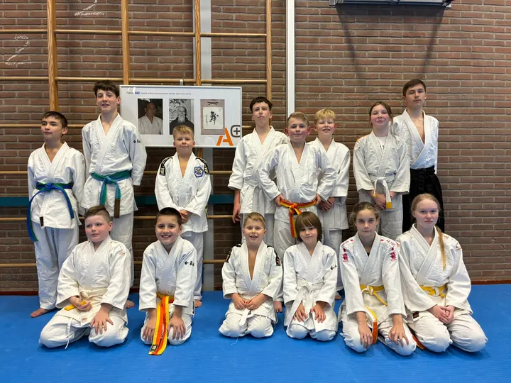 Aikido Hellevoetsluis — Vechtsport in Gorsingen Hoeck, Hellevoetsluis