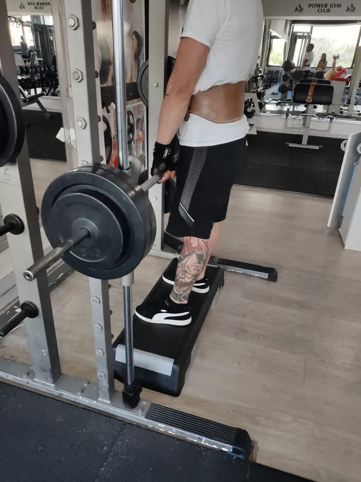Power Gym Club  Viale Rosemary — palestre-studio a Castel Volturno — 3