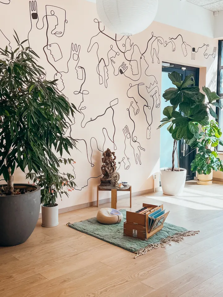 The Feels — Yoga i Södra Hammarbyhamnen, Stockholm