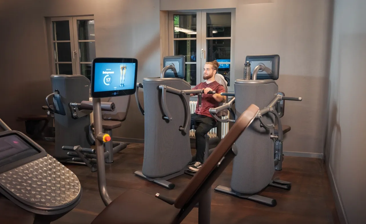 Outdoor PRIME TIME fitness - Bockenheim — träningsstudio i Frankfurt am Main — 2