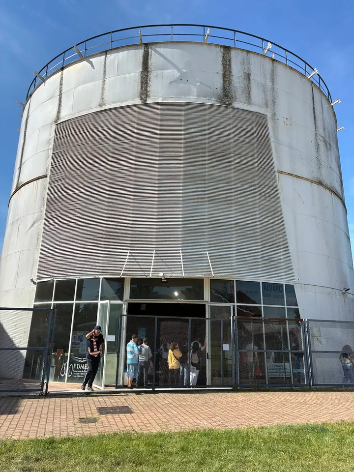 Rocódromo Álvaro Paredes Izquierdo — Escalada en Polígono Argales, Valladolid