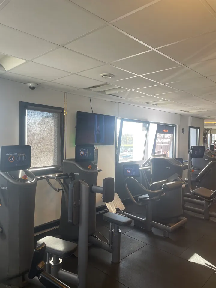 Universal Fitness Dax — salle de fitness-studio à Dax — 3