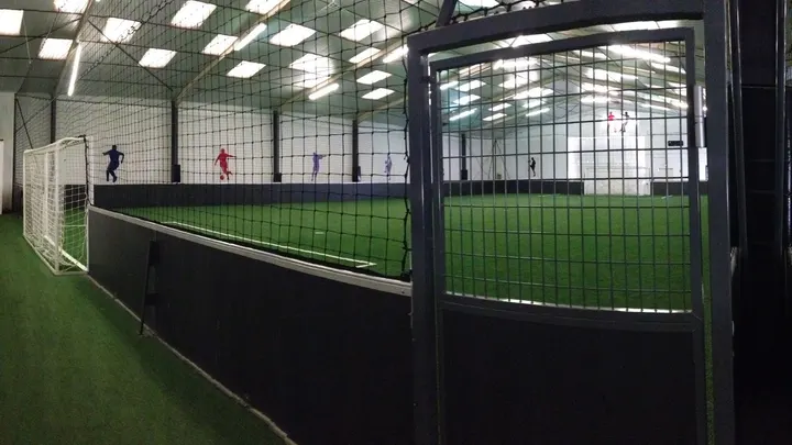 Massilia Foot Indoor 2 — salle de fitness-studio à Marseille — 3
