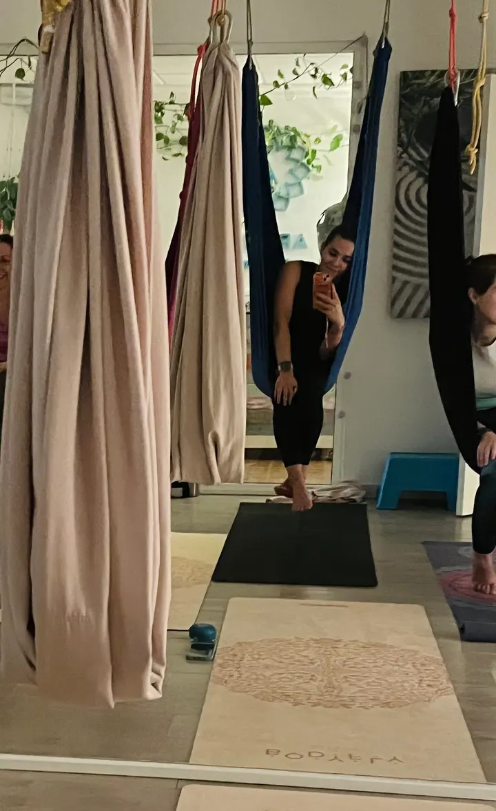 Yoga Aéreo Murcia Bodyfly Method — aerial-studio en Santa María de Gracia, Murcia — 2