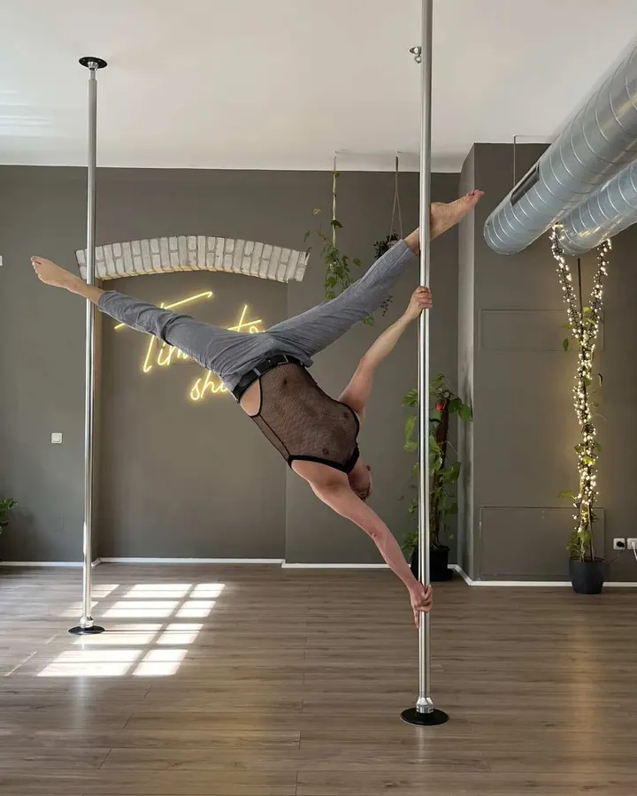 Aerial Art Holzer Straße — Fitnessstudio in Quierschied