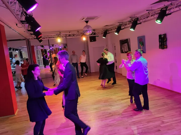 Tanzschule am Stiftplatz — tanz-studio in Essen — 4