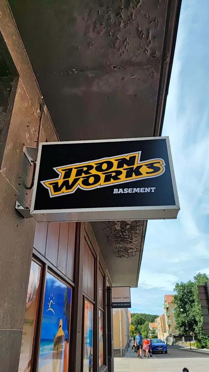Iron Works Gym Trollhättan — träningsstudio i Hjortmossen, Trollhättan — 2