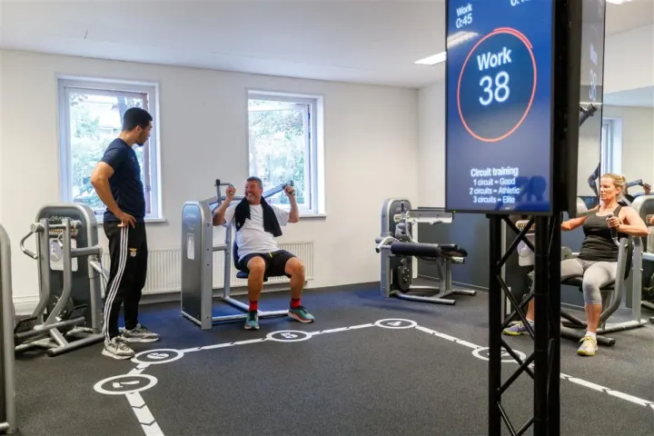 De Leyens Fitness & Health | Sportschool Zoetermeer — sportschool-studio in Zoetermeer — 4